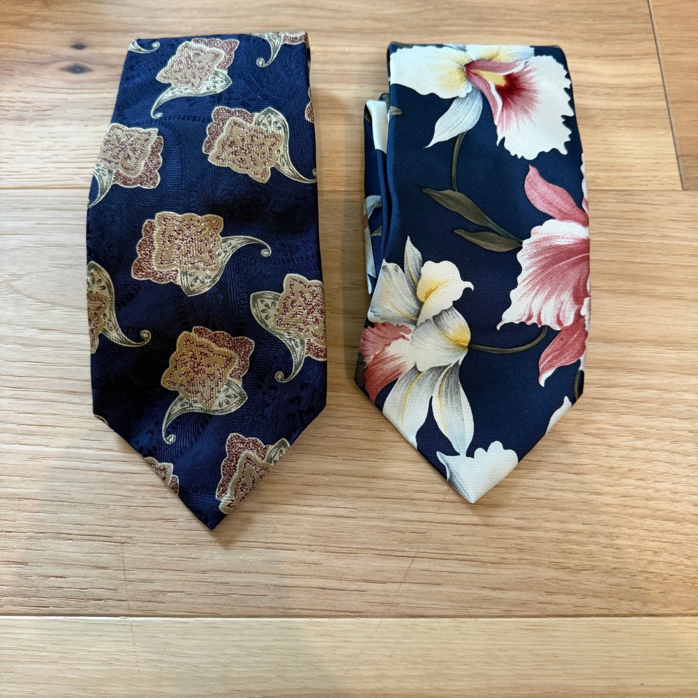 Chaps Ralph Lauren and Salvador Mangano Silk Tie Lot Mens Navy Floral Vintage